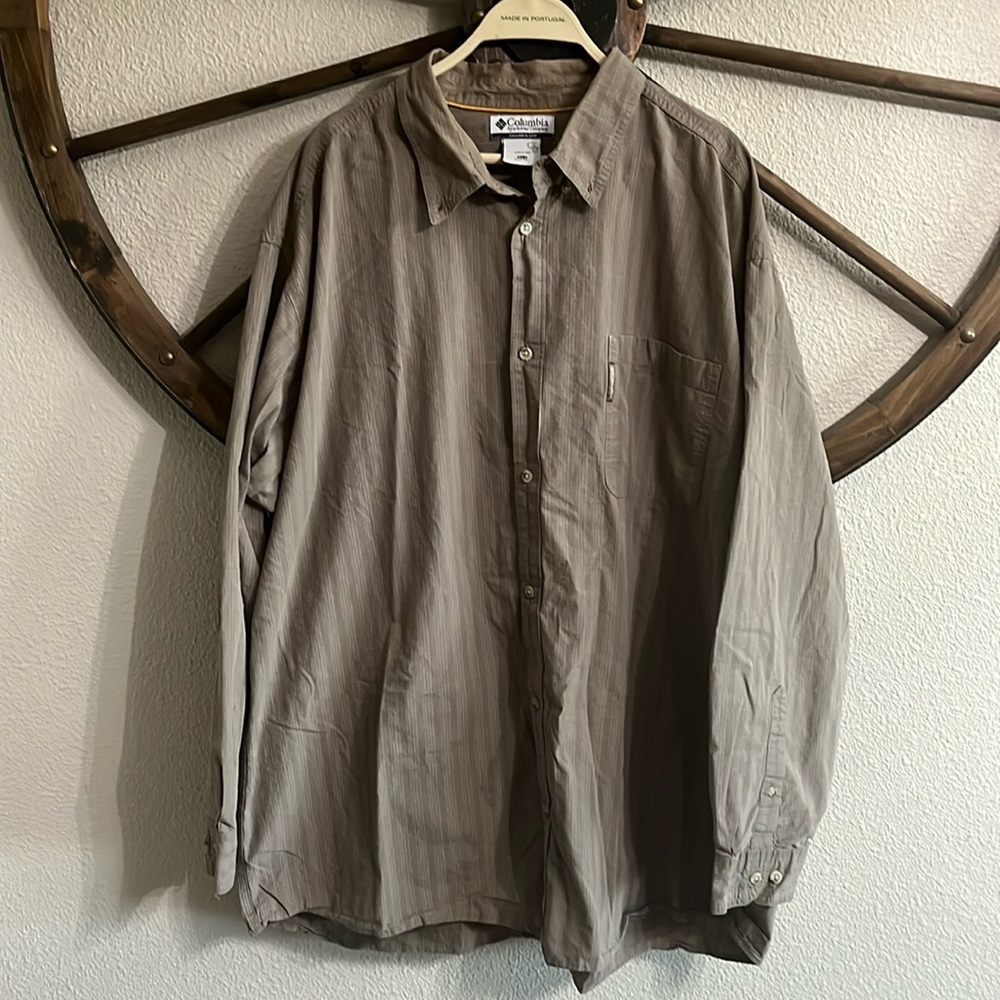 Men’s Columbia long sleeve button up. Size 3XL Tall. 73C